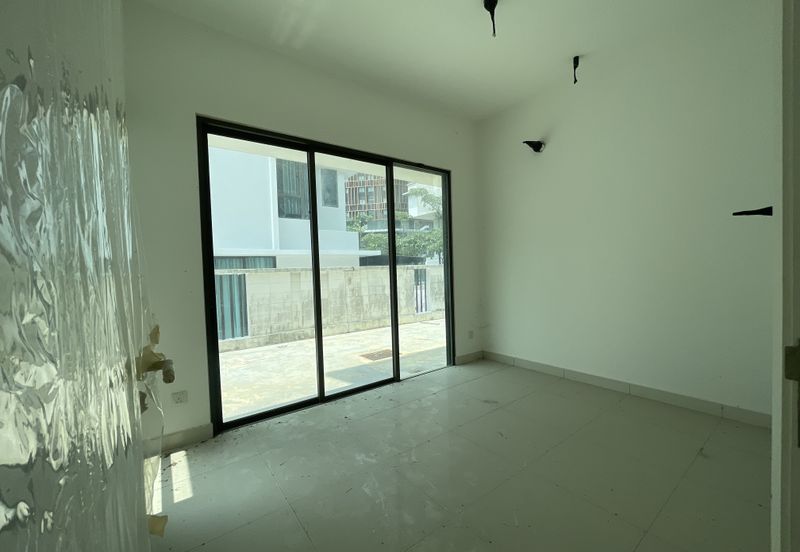 Villa 33, Bukit Manda'rina