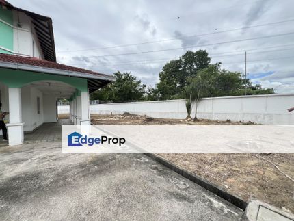 Taman Sungai Besi Indah 2 Storey Semi D House For Sale, Selangor, Seri Kembangan