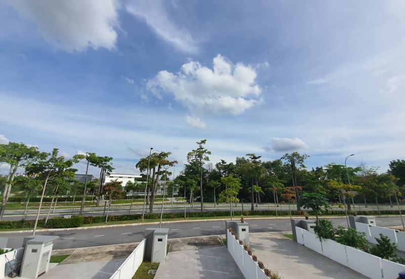 Parkfield Residences, Tropicana Heights