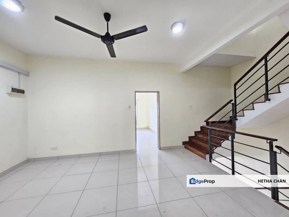 Taman Suria Tropika Selangor 2.5 Storey Terrace House For Sale, Selangor, Serdang