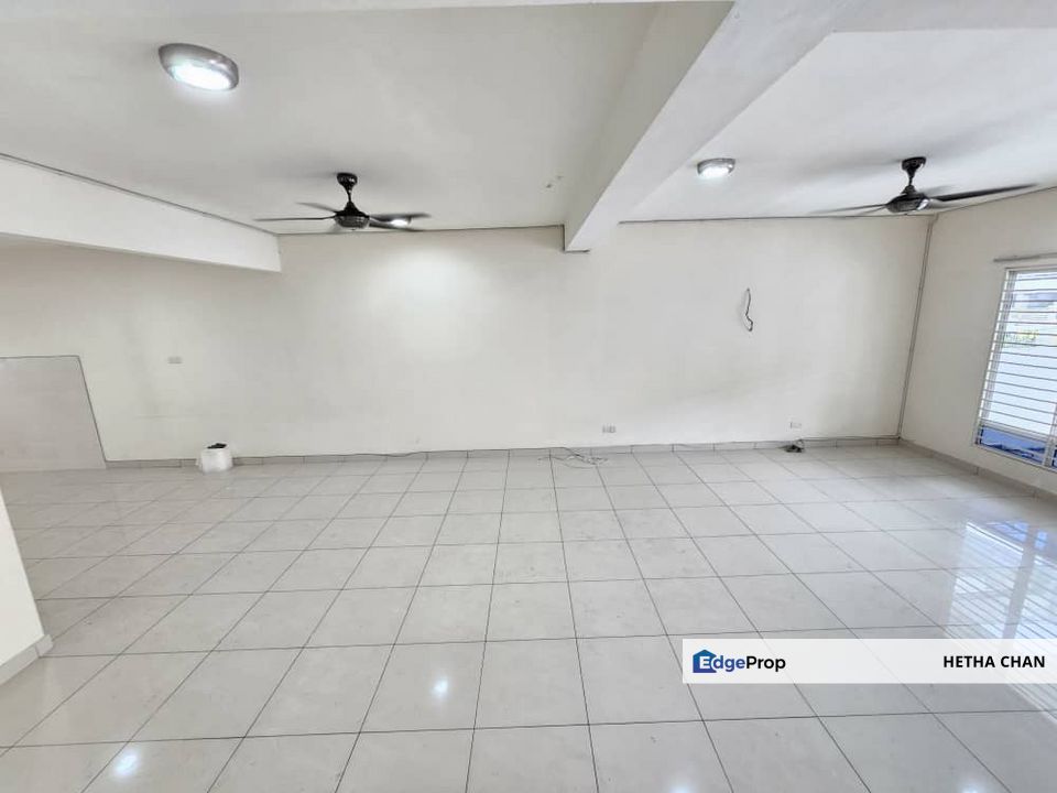 Taman Suria Tropika Selangor 2.5 Storey Terrace House For Sale, Selangor, Serdang