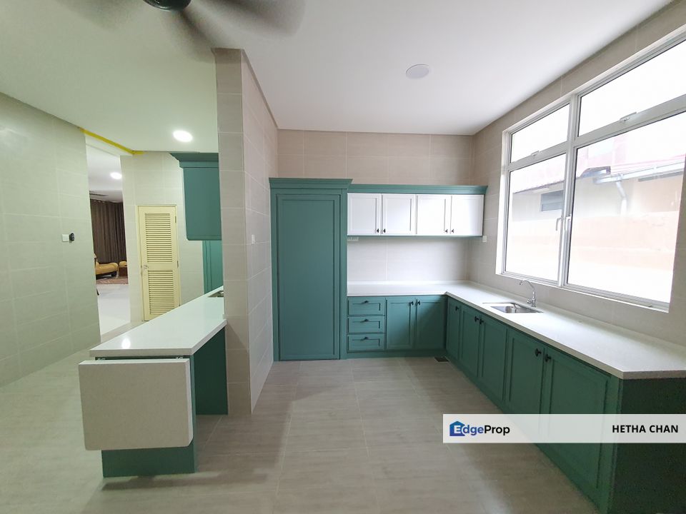 Lake Valley Avenue 6 Selangor Three Storey Bungalow House For Sale, Selangor, Cheras