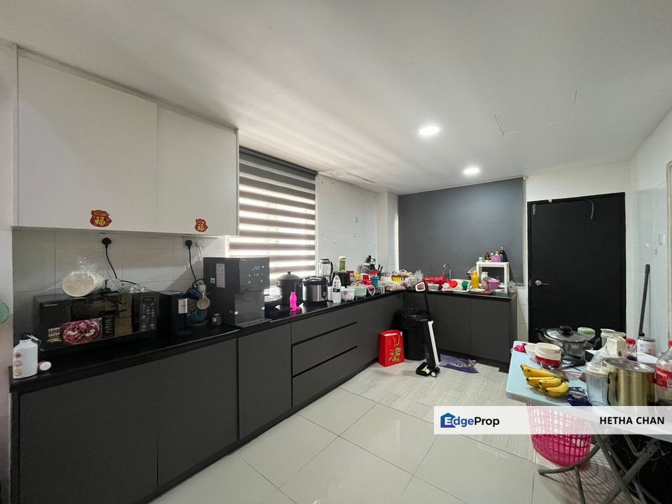 Taman D Impian Tropika 3 Storey Semi D House For Sale , Selangor, Balakong