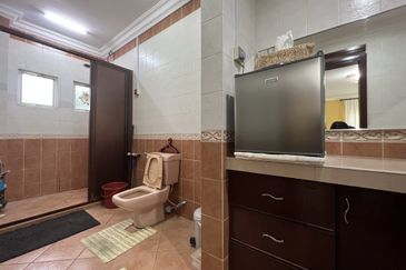 Bandar Tun Hussein Onn