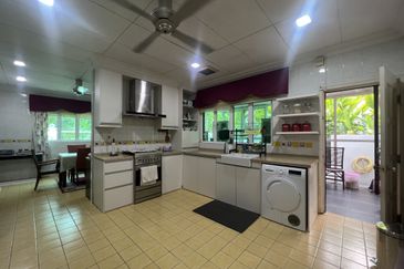 Bandar Tun Hussein Onn