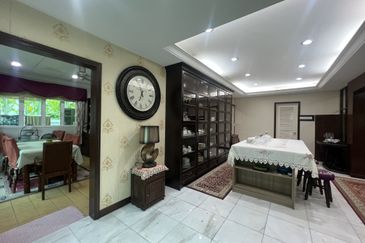 Bandar Tun Hussein Onn