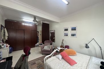 Bandar Tun Hussein Onn