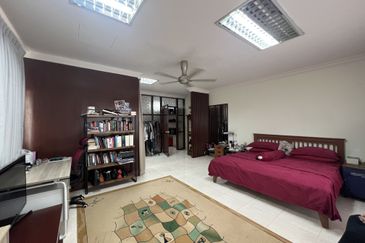 Bandar Tun Hussein Onn