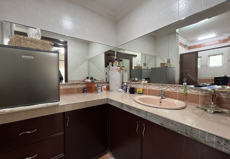 Bandar Tun Hussein Onn