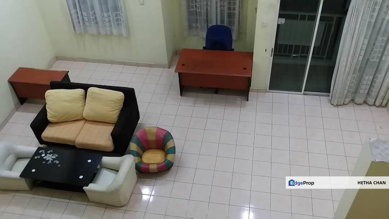 Taman Sungai Besi Indah Seri Kembangan Double Storey Townhouse For Sale, Selangor, Seri Kembangan