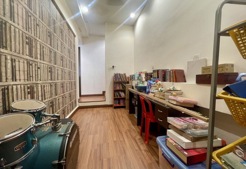 Jalan Bandar Kinrara 6B/8J 