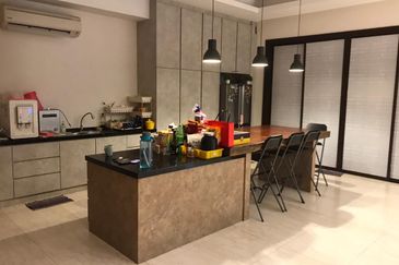 Jalan Bandar Kinrara 6B/8J 