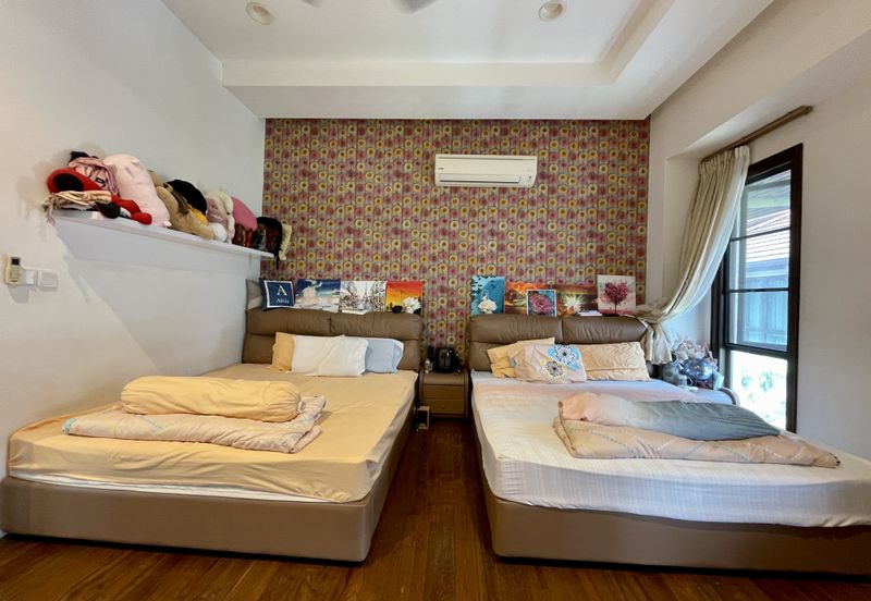 Jalan Bandar Kinrara 6B/8J 