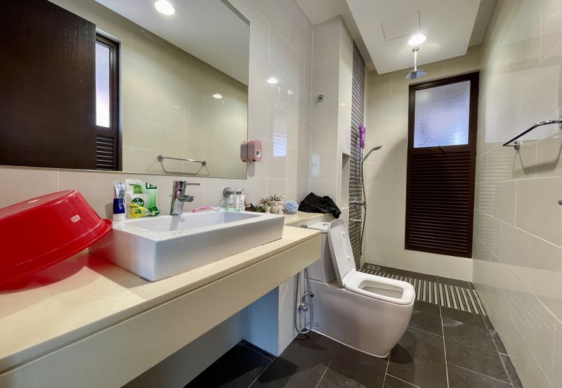 Jalan Bandar Kinrara 6B/8J 