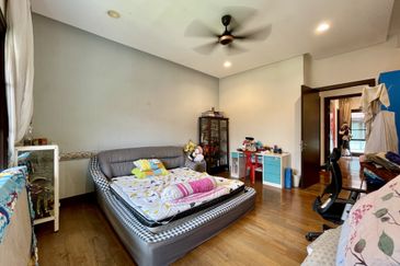 Jalan Bandar Kinrara 6B/8J 