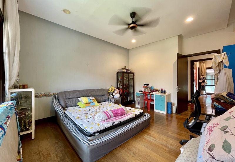 Jalan Bandar Kinrara 6B/8J 