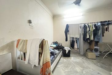 Bandar Tun Hussein Onn