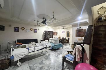 Bandar Tun Hussein Onn