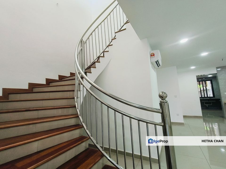 Taman Seri Cheras Double Storey Endlot Terrace House For Sale, Selangor, Cheras
