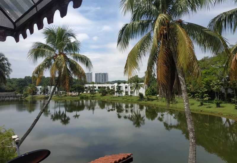 Country Villas @ County Heights