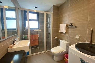 28 Boulevard (28 BLVD)