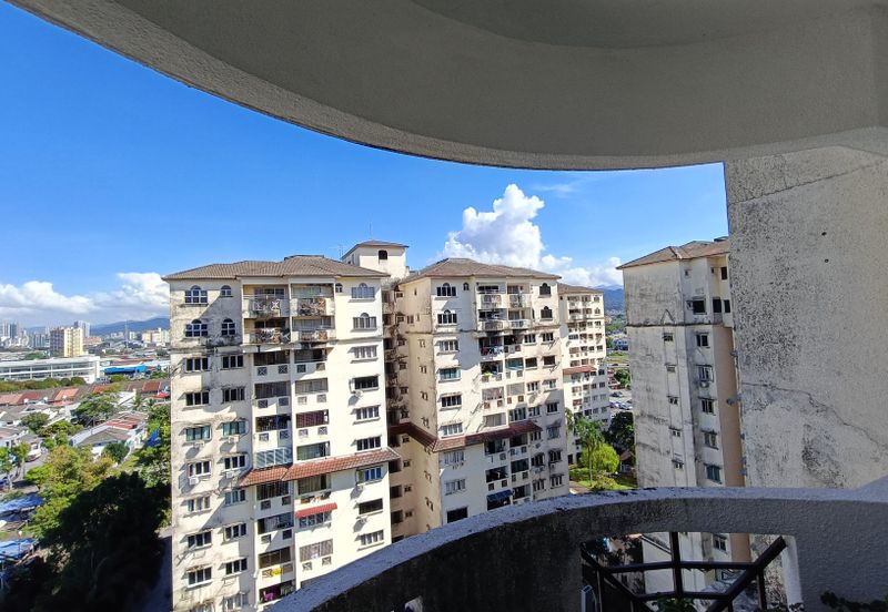 Pandan Mewah Heights Condominium