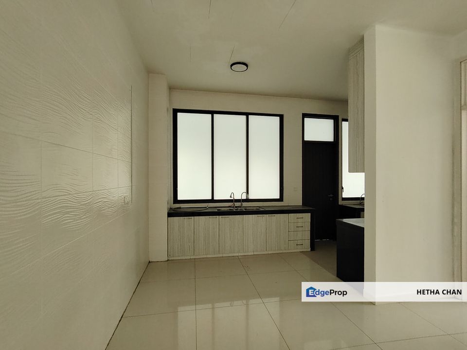 Twin Palms Sungai Long 3 Bungalow House For Sale, Selangor, Kajang