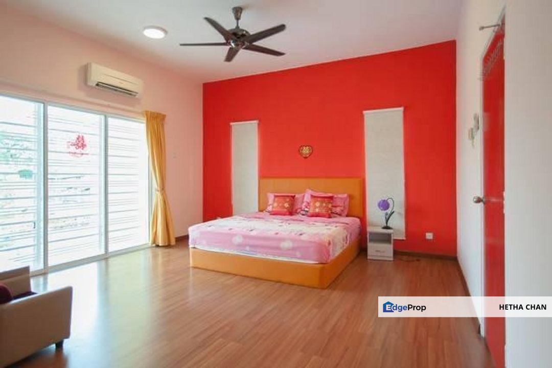 Aster D'Impian Tropika Balakong 3 Storey Endlot Terrace For Sale, Selangor, Balakong