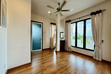 Impian Golf & Country Club