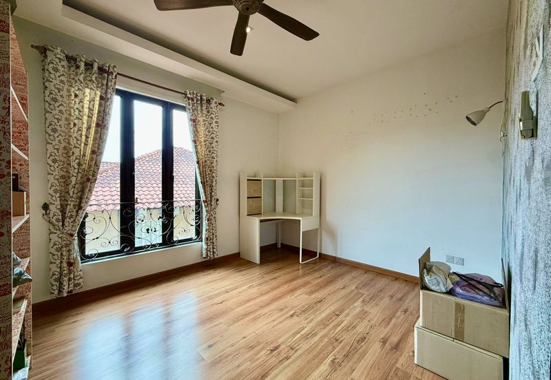 Impian Golf & Country Club