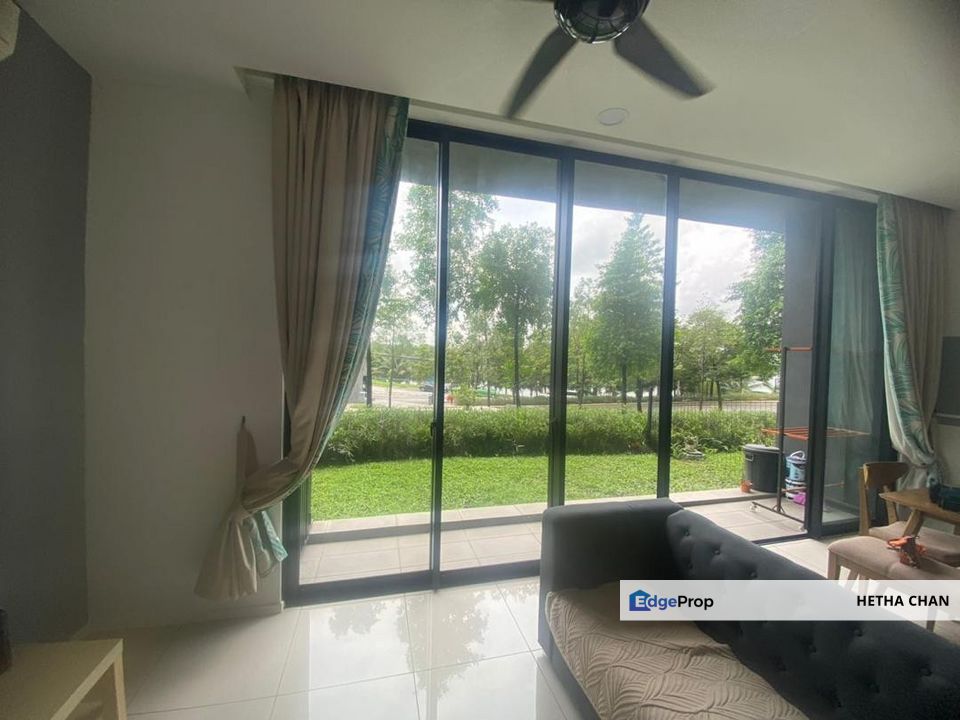 Dream City Seri Kembangan Service Apartment With Garden For Sale, Selangor, Seri Kembangan