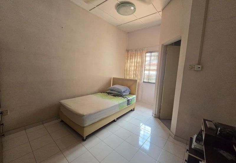 SL 2, Bandar Sungai Long