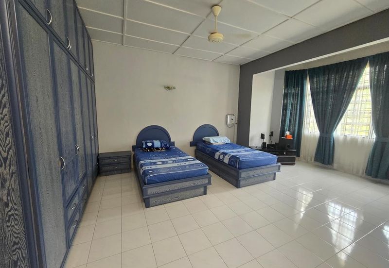 SL 2, Bandar Sungai Long