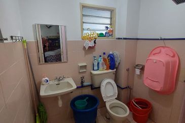 SL 9, Bandar Sungai Long