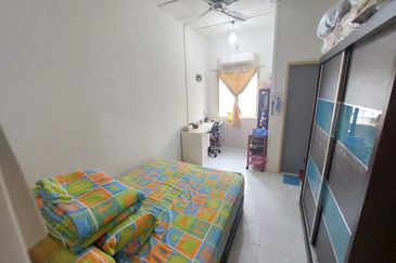 SL 9, Bandar Sungai Long