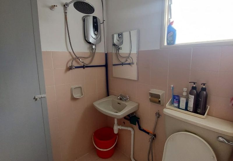 SL 9, Bandar Sungai Long