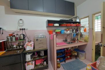 SL 9, Bandar Sungai Long