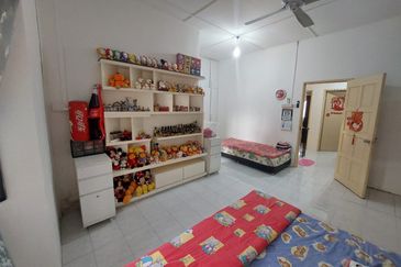 SL 9, Bandar Sungai Long