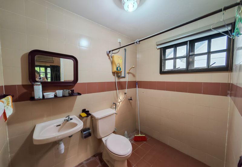 SL 8, Bandar Sungai Long