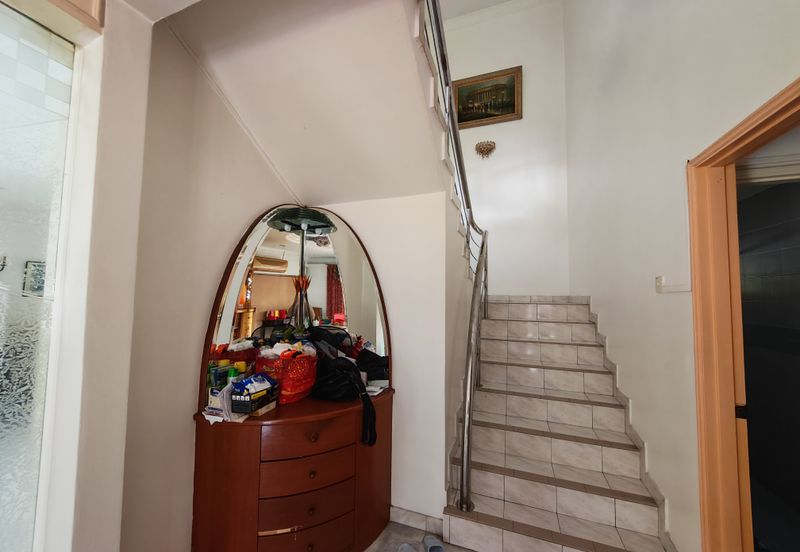 SL 8, Bandar Sungai Long