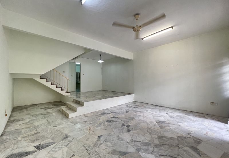 SL 6, Bandar Sungai Long