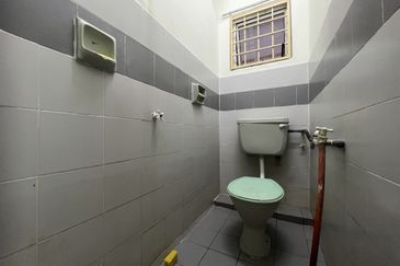 SL 6, Bandar Sungai Long