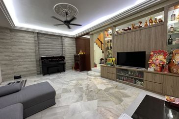 SL 2, Bandar Sungai Long