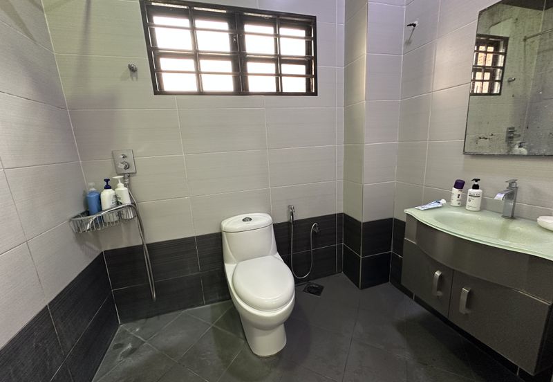 SL 2, Bandar Sungai Long