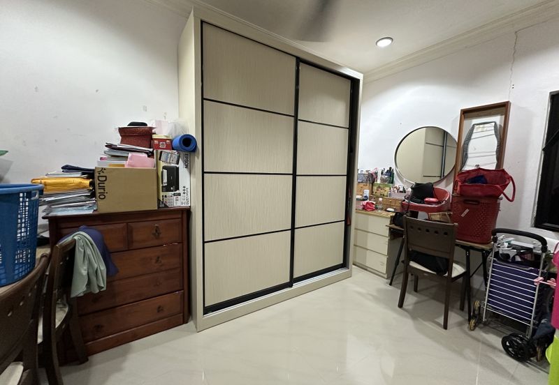 SL 13, Bandar Sungai Long