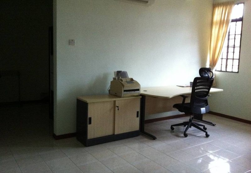 SL 13, Bandar Sungai Long