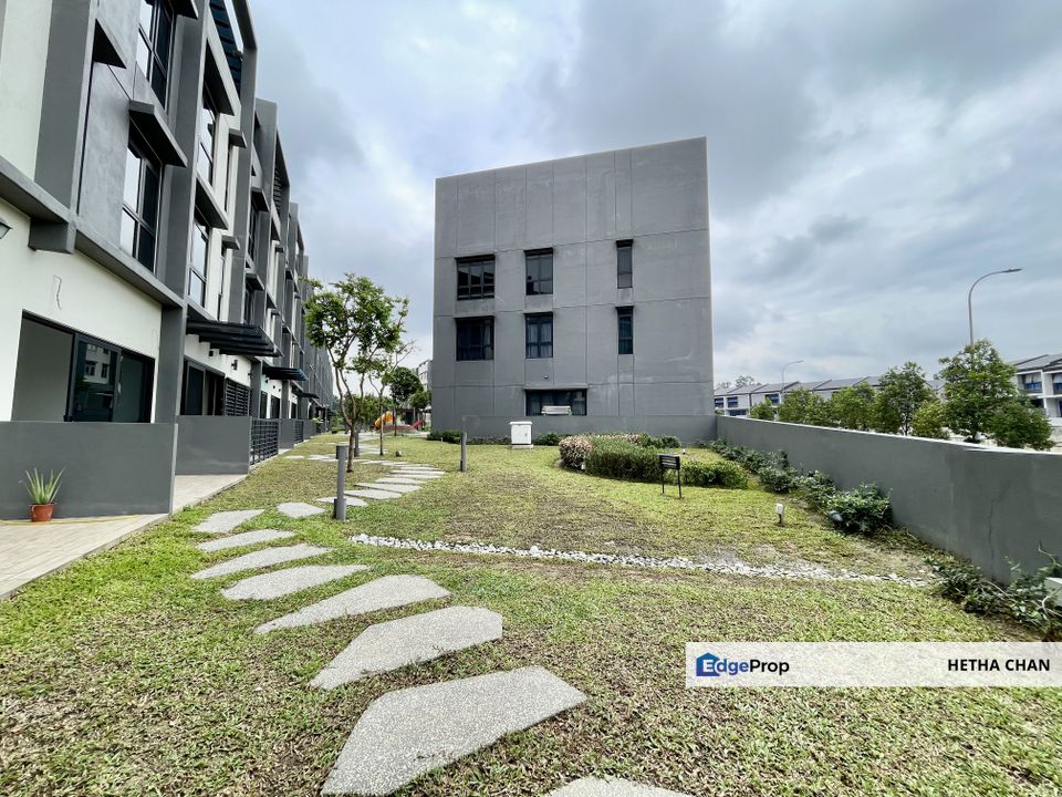 Affiniti Residences Seri Kembangan 3 Storey Duplex Villas For Sale, Selangor, Seri Kembangan