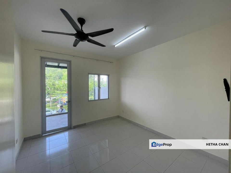 Bayu Heights Seri Kembangan 2.5 Storey Terrace House For Sale, Selangor, Balakong