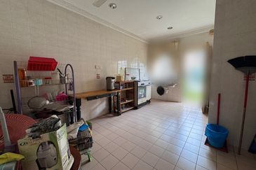 Bandar Tun Hussein Onn