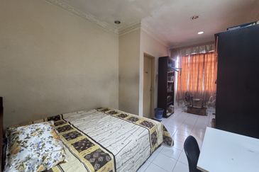 Bandar Tun Hussein Onn